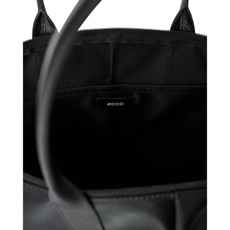 ecco tote go light